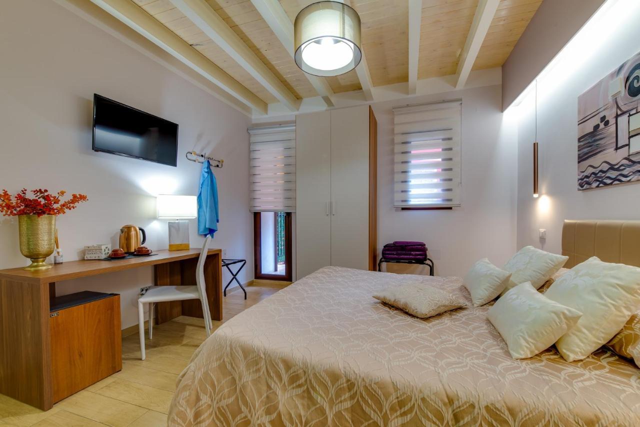 La Finestra Sul Cortile B&B Sciacca Luaran gambar