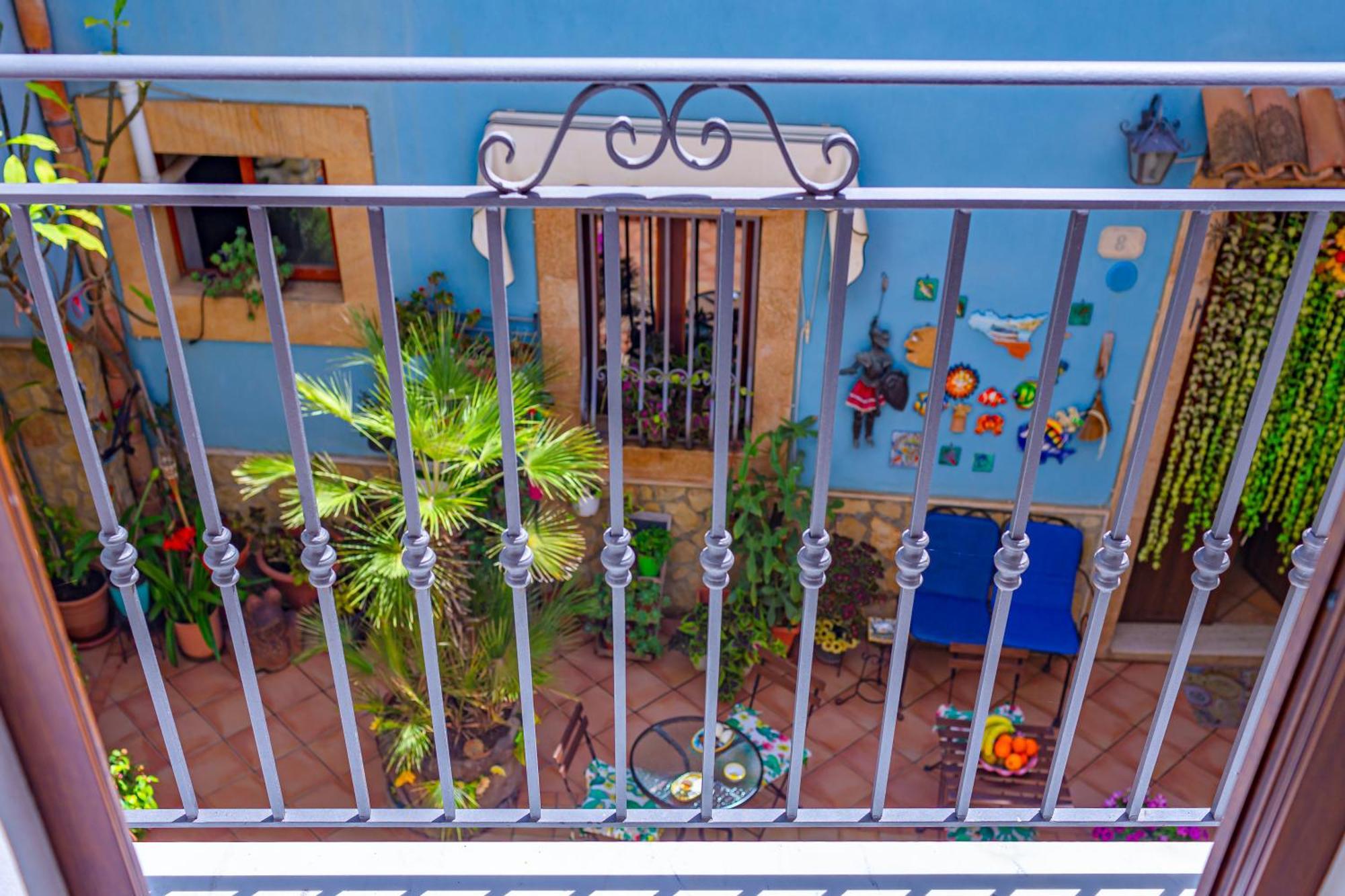 La Finestra Sul Cortile B&B Sciacca Luaran gambar